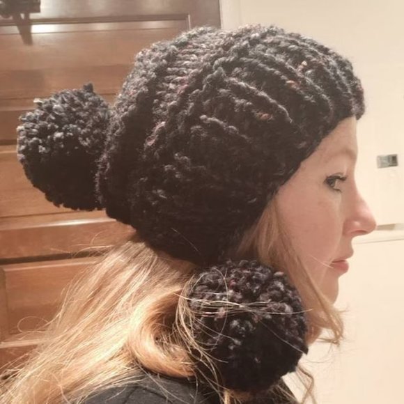 Knit Winter Woolen Pom Pom Ear Flap Chullo Slouchy Bonnet Women's Girls Hat - Picture 1 of 2